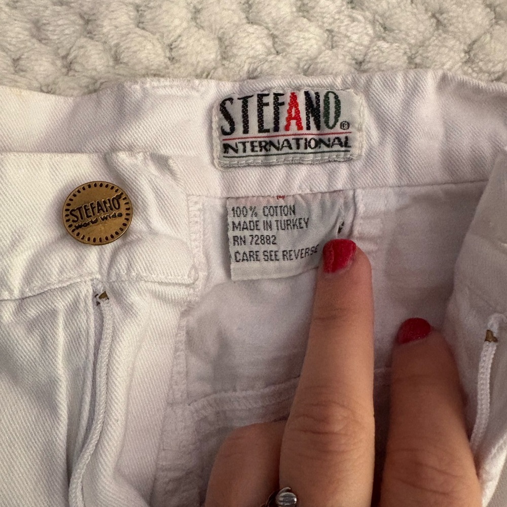 Stefano International Women's White Boyfriend Jeans